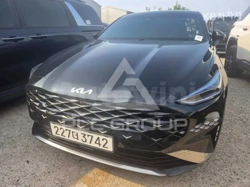2023 KIA K8