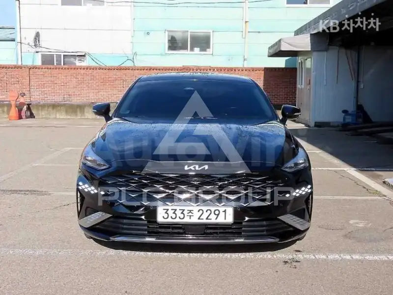 2023 KIA K8