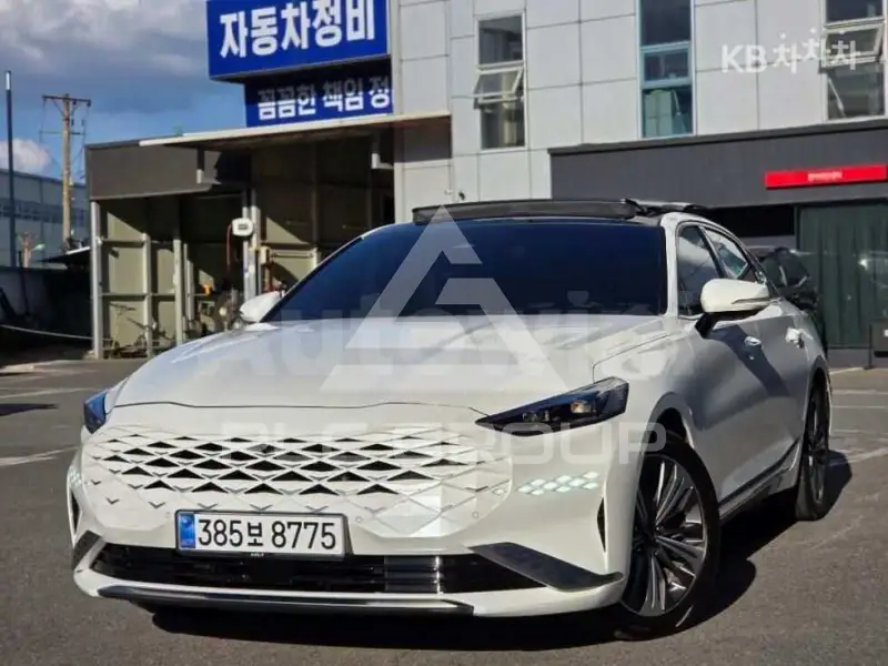 2023 KIA K8