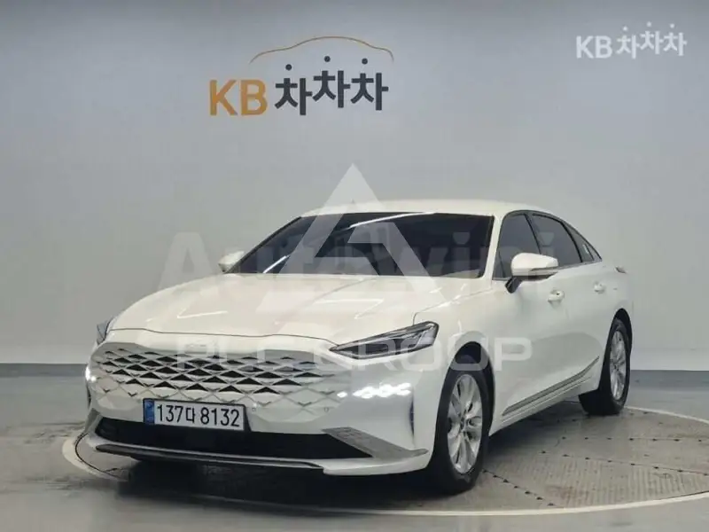 2023 KIA K8
