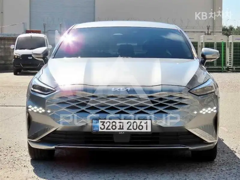 2023 KIA K8
