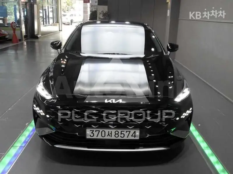 2023 KIA K8