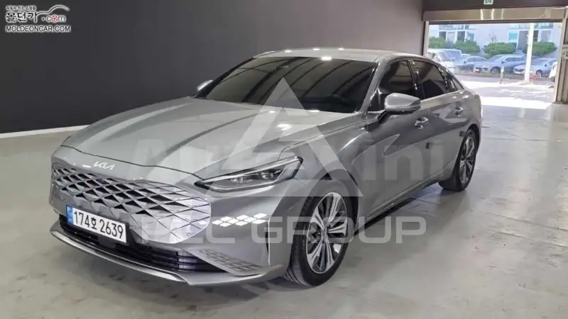 2023 KIA K8