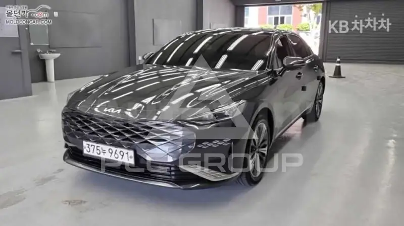 2023 KIA K8