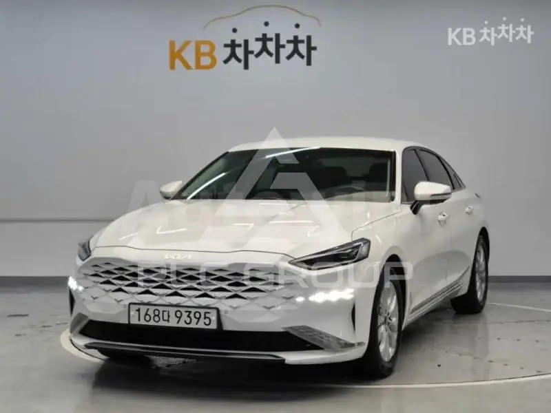 2023 KIA K8