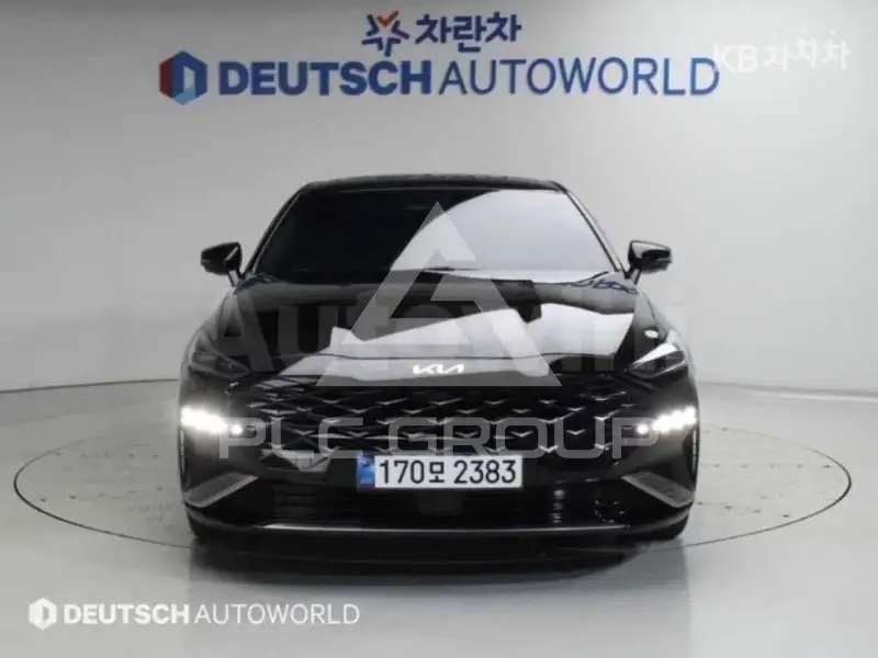 2023 KIA K8