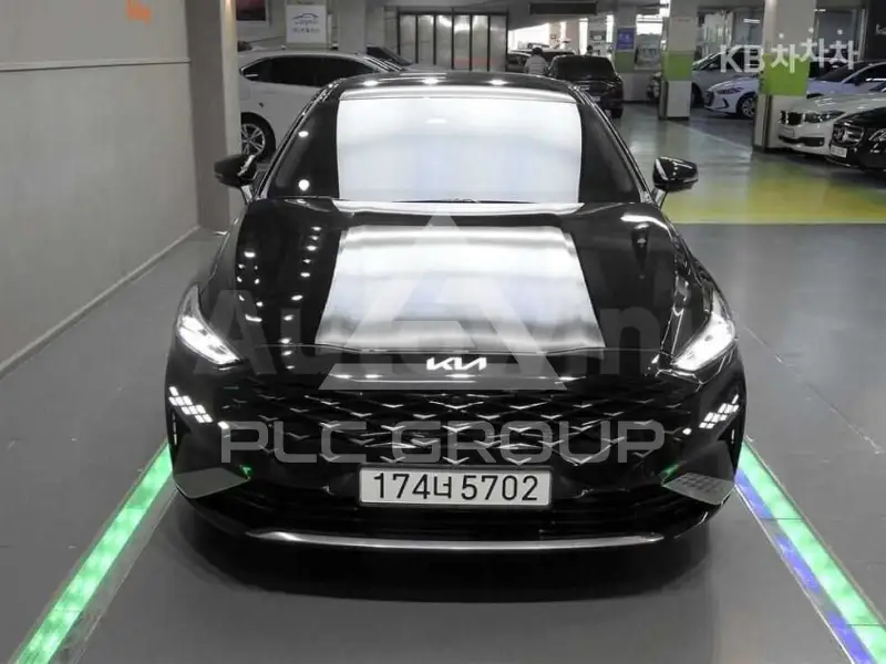2023 KIA K8