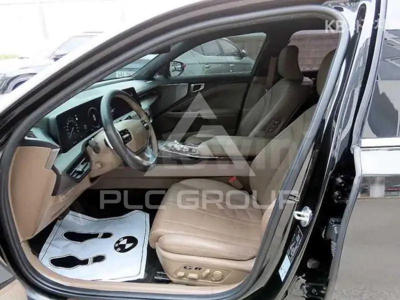 2023 KIA K8