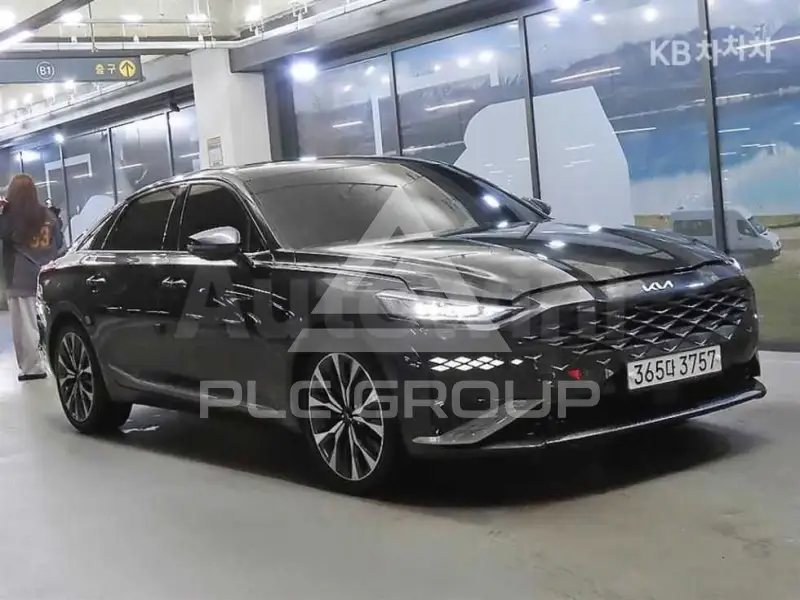 2023 KIA K8