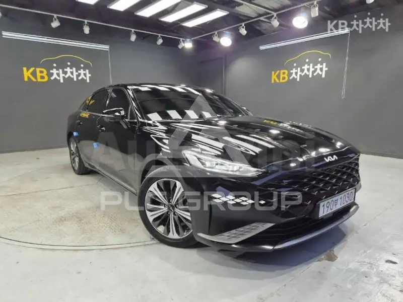 2023 KIA K8