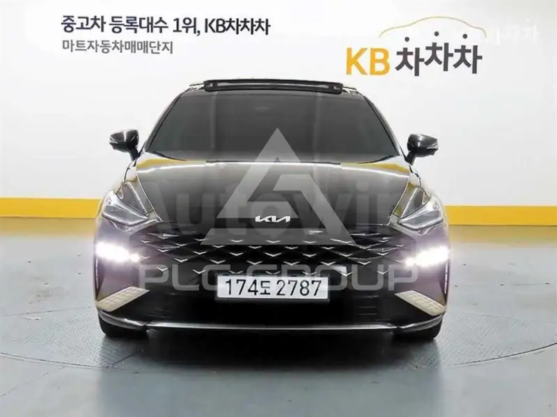 2023 KIA K8