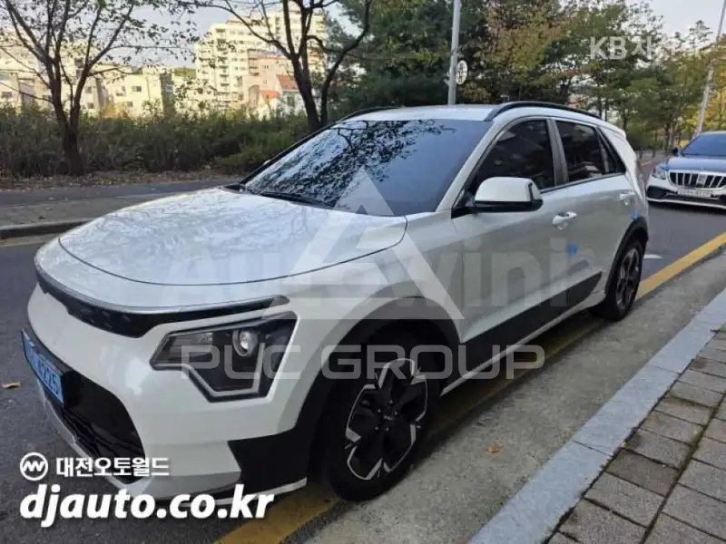 2023 KIA Niro