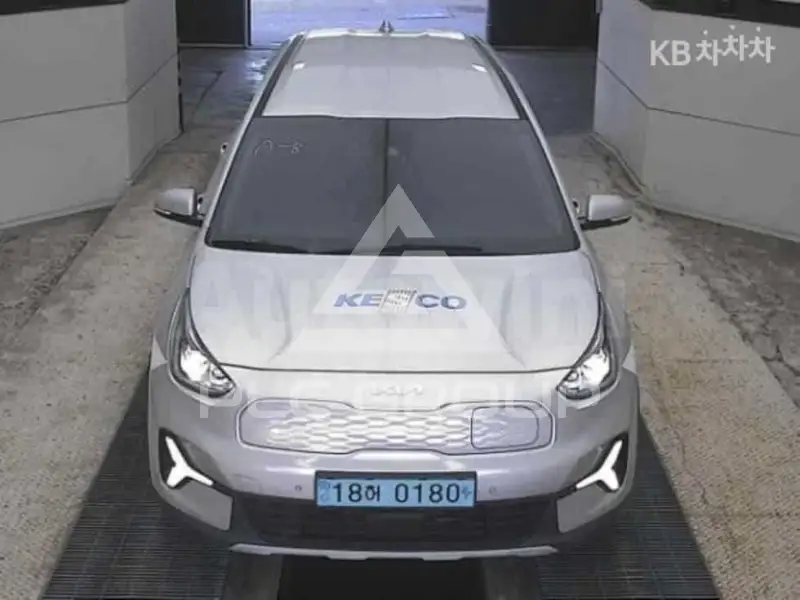 2023 KIA Niro