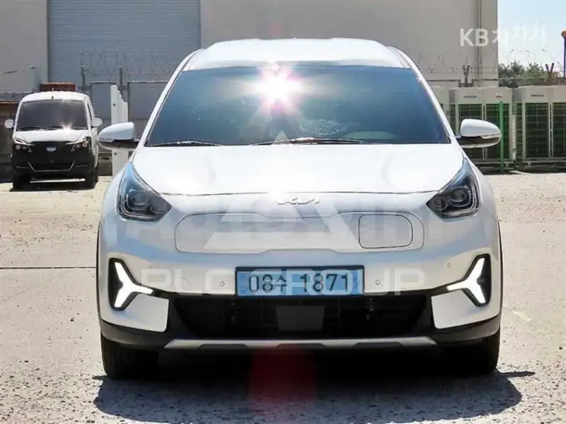 2023 KIA Niro