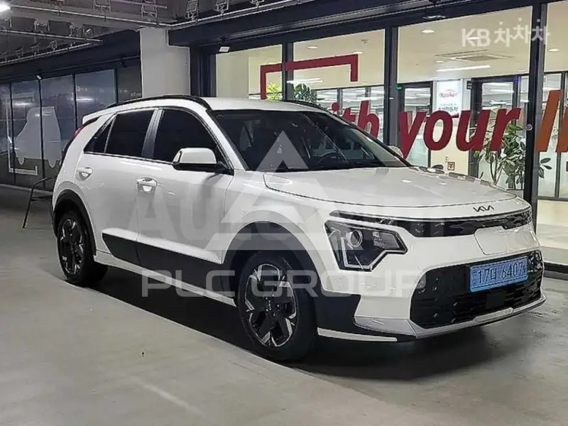 2023 KIA Niro