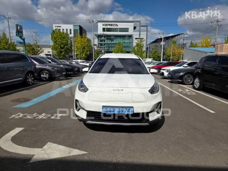 2023 KIA Niro