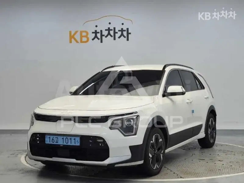 2023 KIA Niro