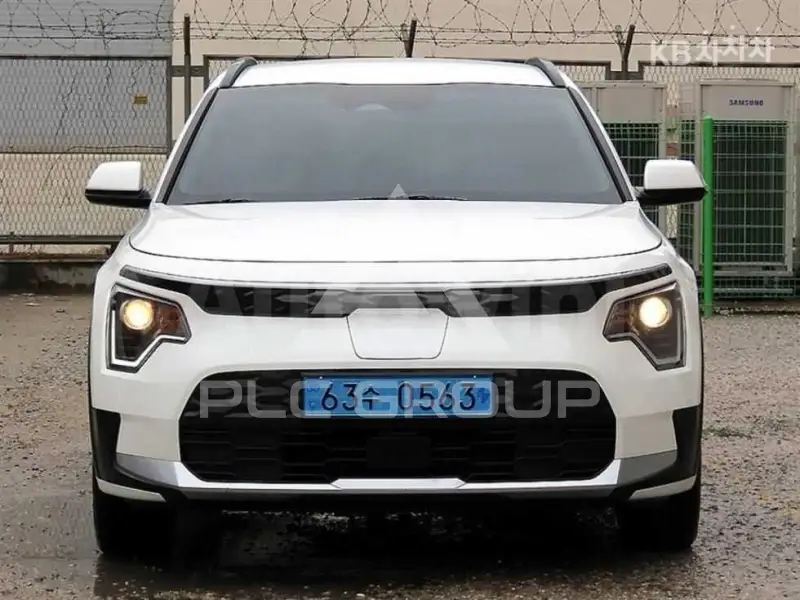 2023 KIA Niro