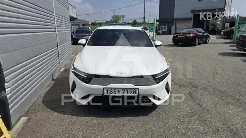 2023 KIA K5