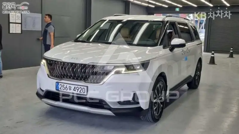2023 KIA Carnival