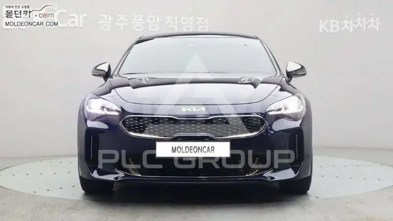 2023 KIA Stinger