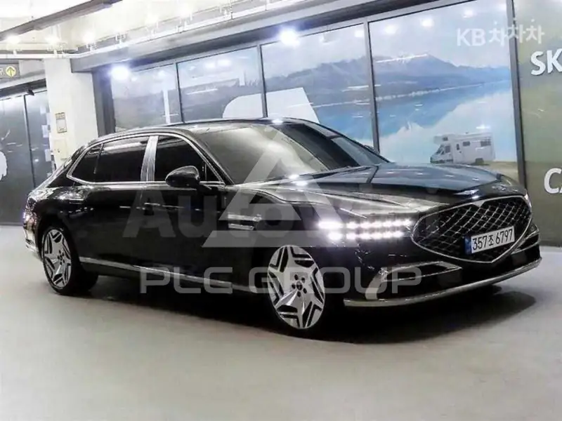 2023 Genesis G90