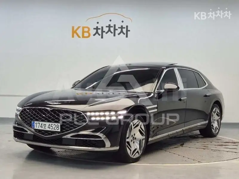 2023 Genesis G90