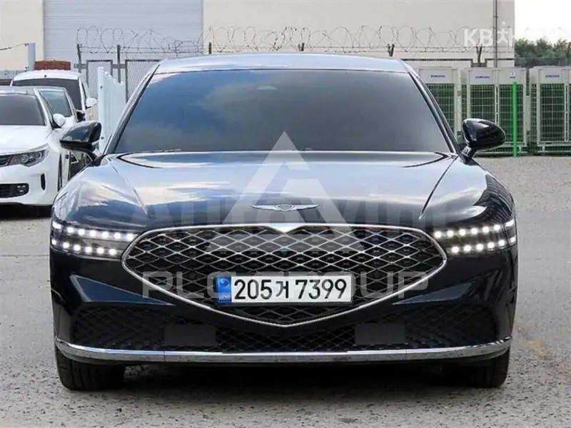 2023 Genesis G90