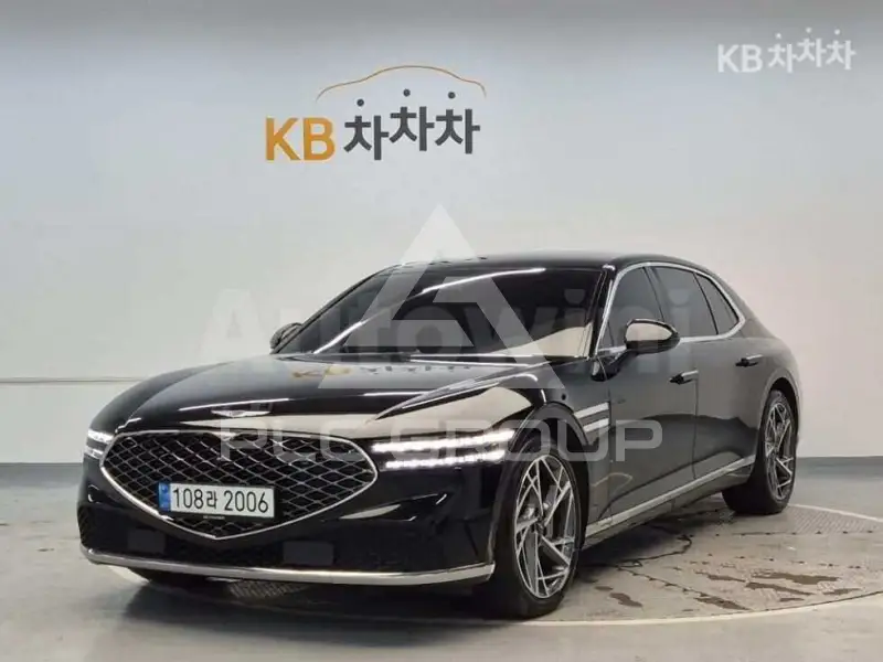 2023 Genesis G90
