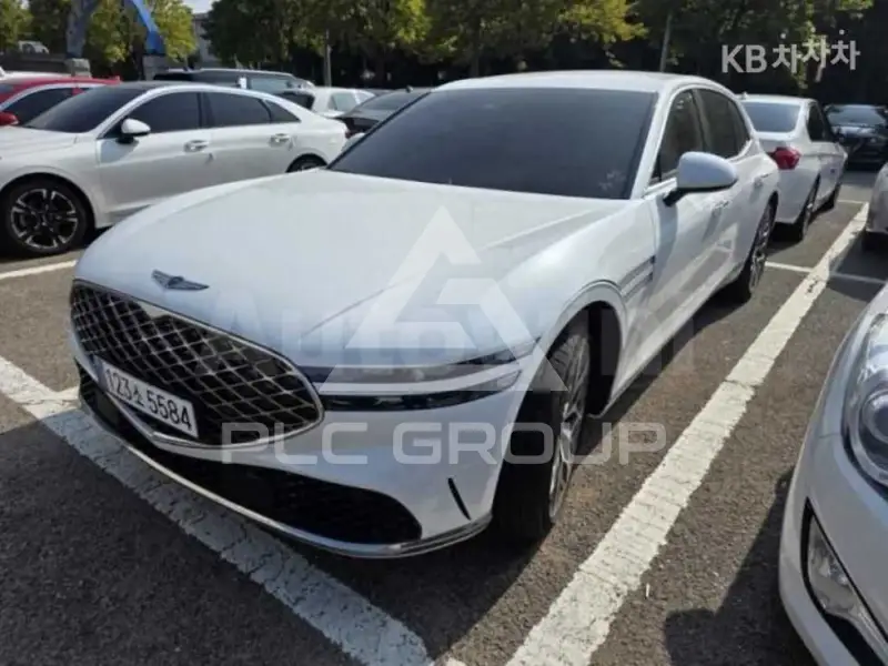 2023 Genesis G90