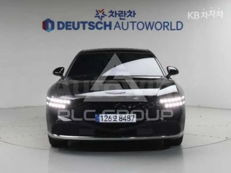 2023 Genesis G90