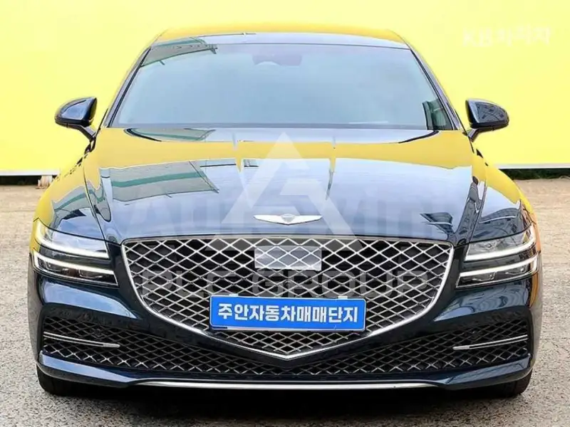 2023 Genesis G80