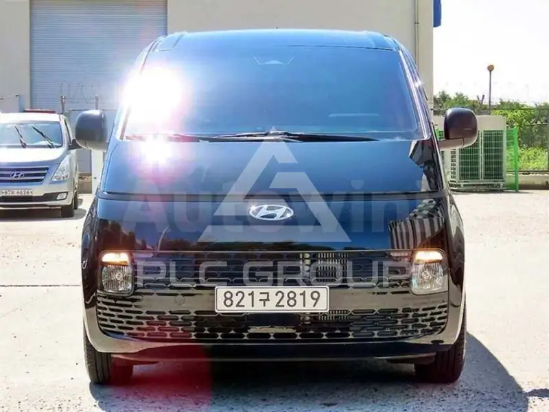 2023 Hyundai Staria