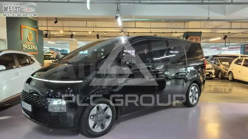 2023 Hyundai Staria