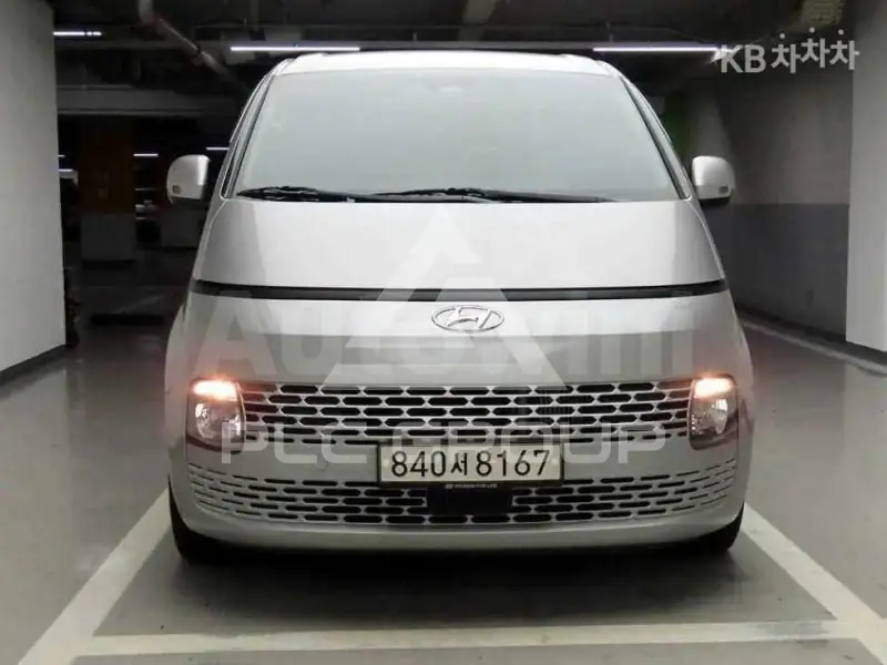 2023 Hyundai Staria