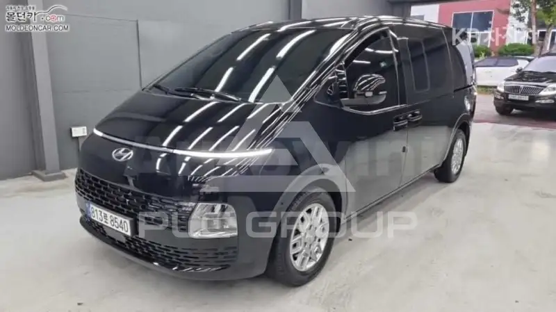 2023 Hyundai Staria