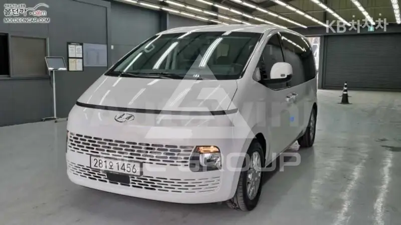 2023 Hyundai Staria