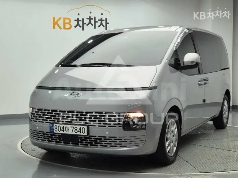 2023 Hyundai Staria
