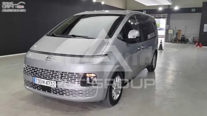 2023 Hyundai Staria