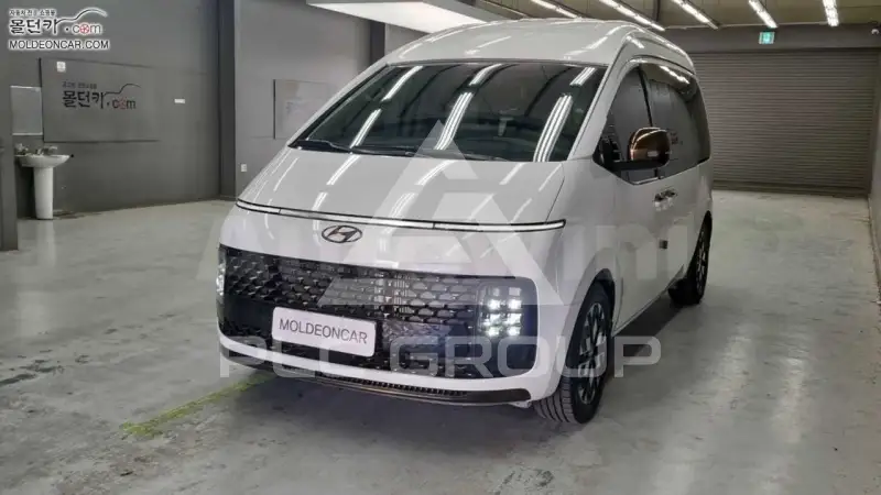 2023 Hyundai Staria