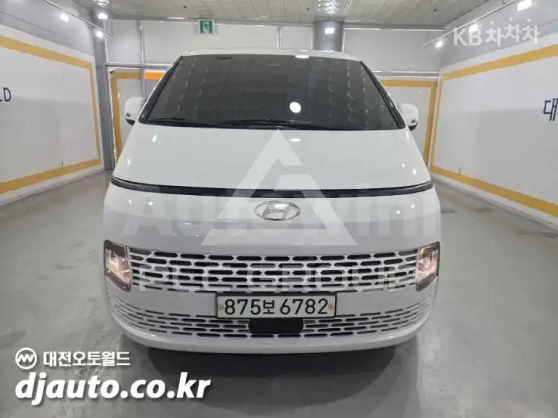 2023 Hyundai Staria