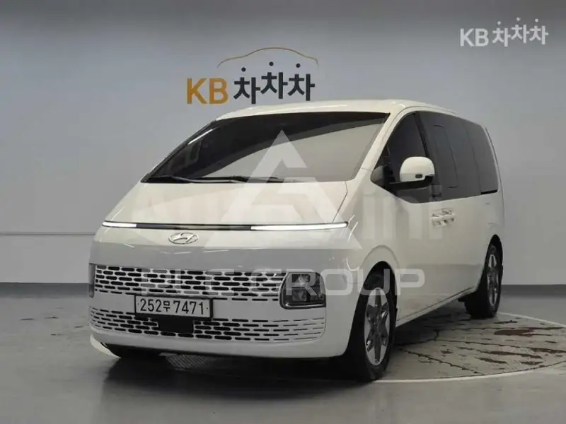 2023 Hyundai Staria