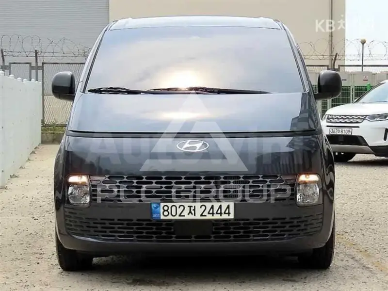 2023 Hyundai Staria