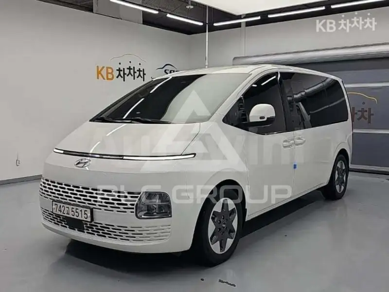 2023 Hyundai Staria