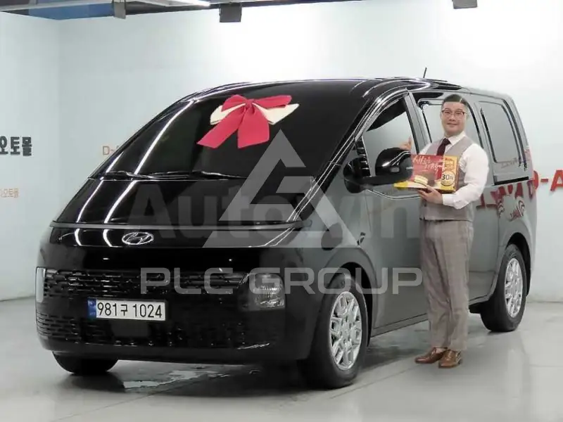2023 Hyundai Staria