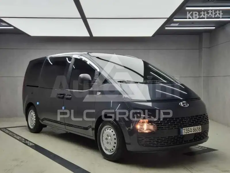 2023 Hyundai Staria