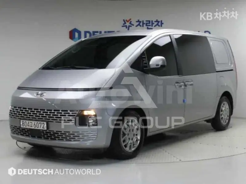 2023 Hyundai Staria