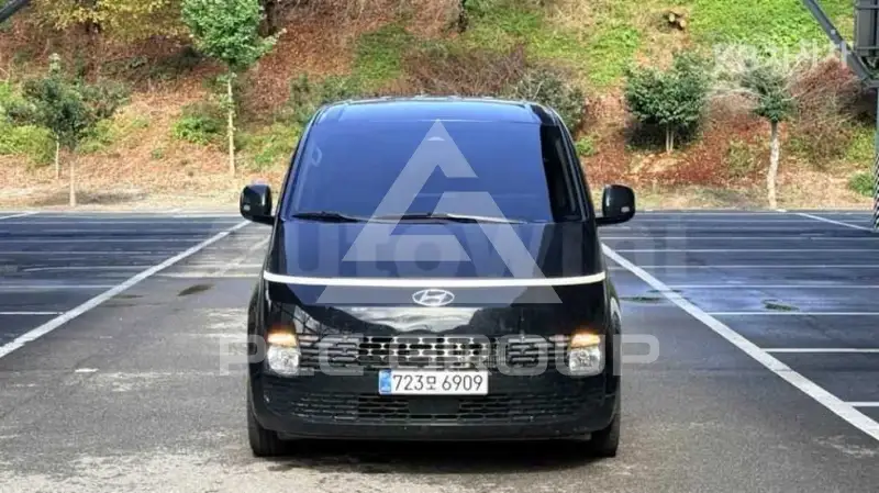 2023 Hyundai Staria