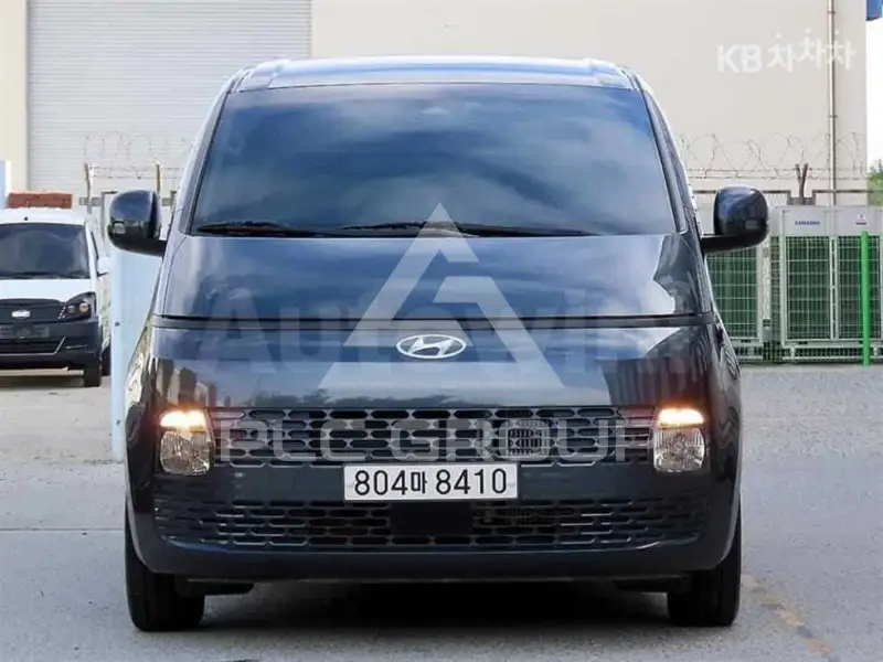 2023 Hyundai Staria