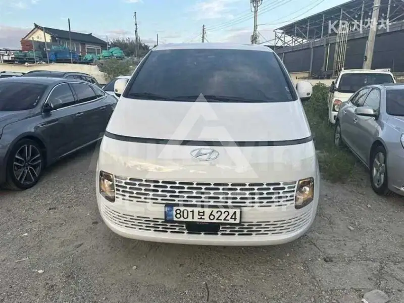 2023 Hyundai Staria